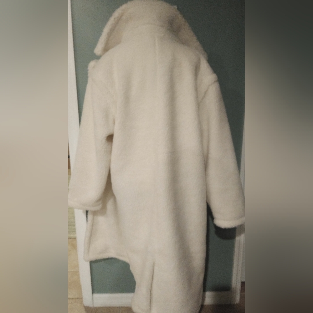 Fabletics Long Teddy Coat XL Bone - Picture 6 of 9